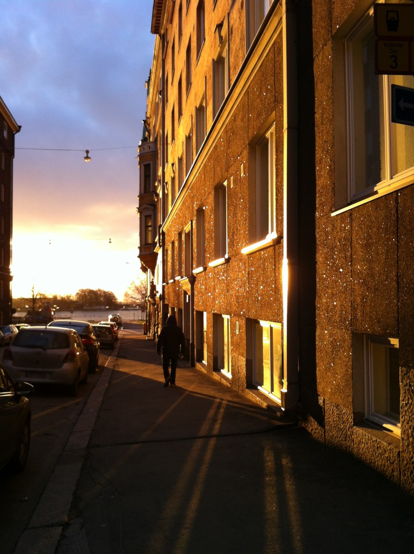 2014-12 Glittering Wall